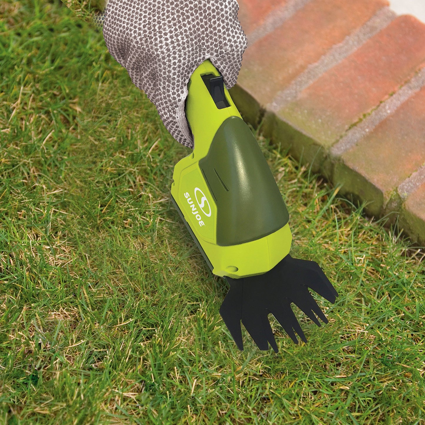 Sun Joe HJ604C Cordless Grass Shear + Shrubber Handheld Trimmer, (w/ Battery + Charger Included), Green, 7.2V