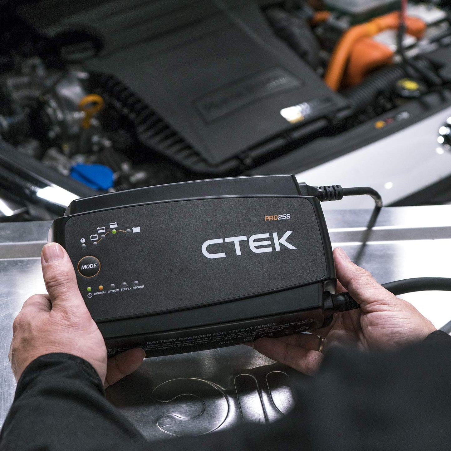 CTEK PRO25S, 12V Battery Charger and Power Supply, Battery Tender Charger, Battery Maintainer, 12V Lithium Ion Battery Charger for Car and Truck with Reconditioning Mode and Battery Desulfator