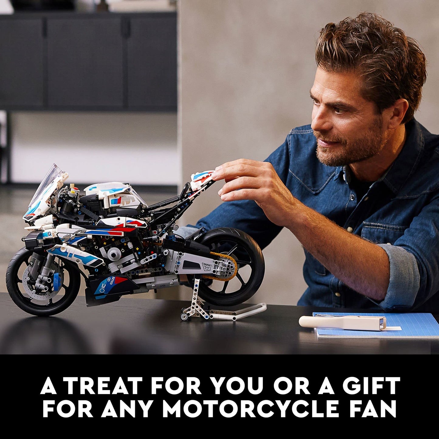 Kit de modelo de motocicleta LEGO Technic BMW M 1000 RR 42130 para adultos, juego de motocicleta para construir y exhibir con características auténticas, idea de regalo de motocicleta