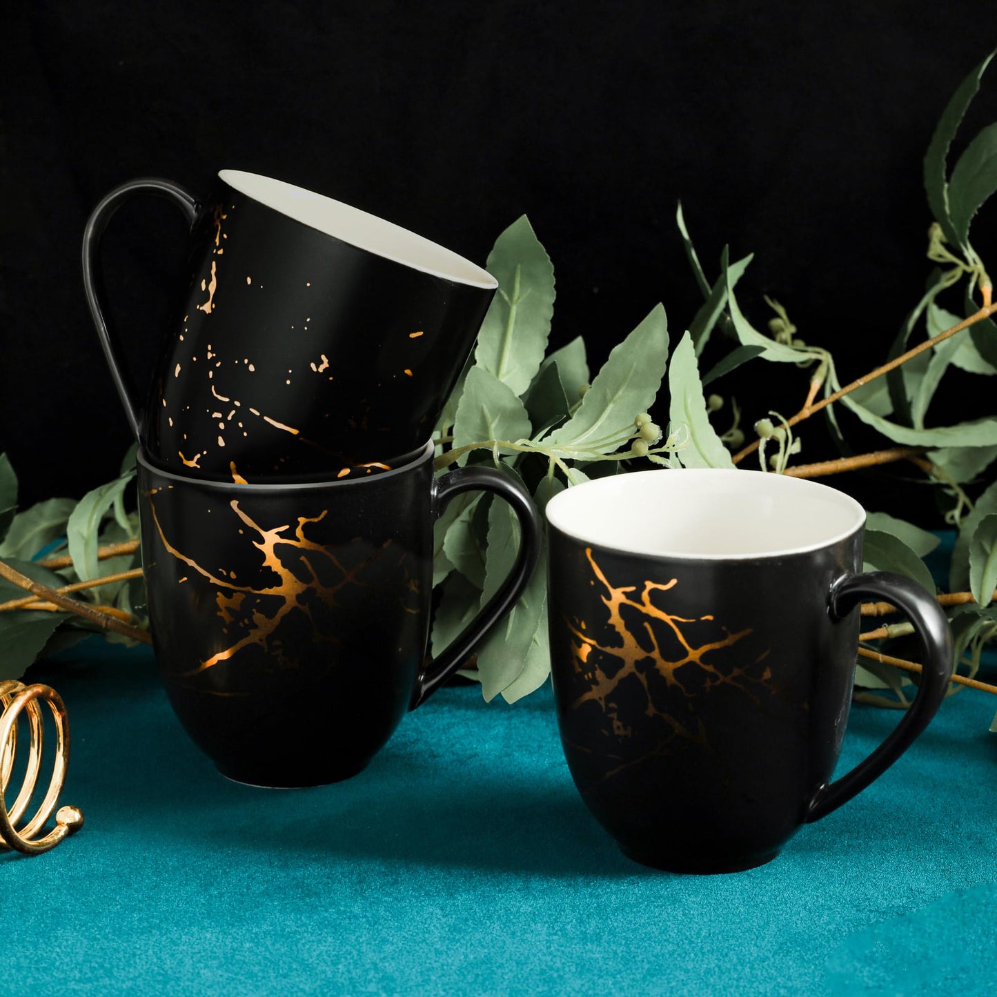 Stone Lain Modern Splash Exquisite Fine China Dinnerware Set, 16 Piece - Service for 4, Black & Gold