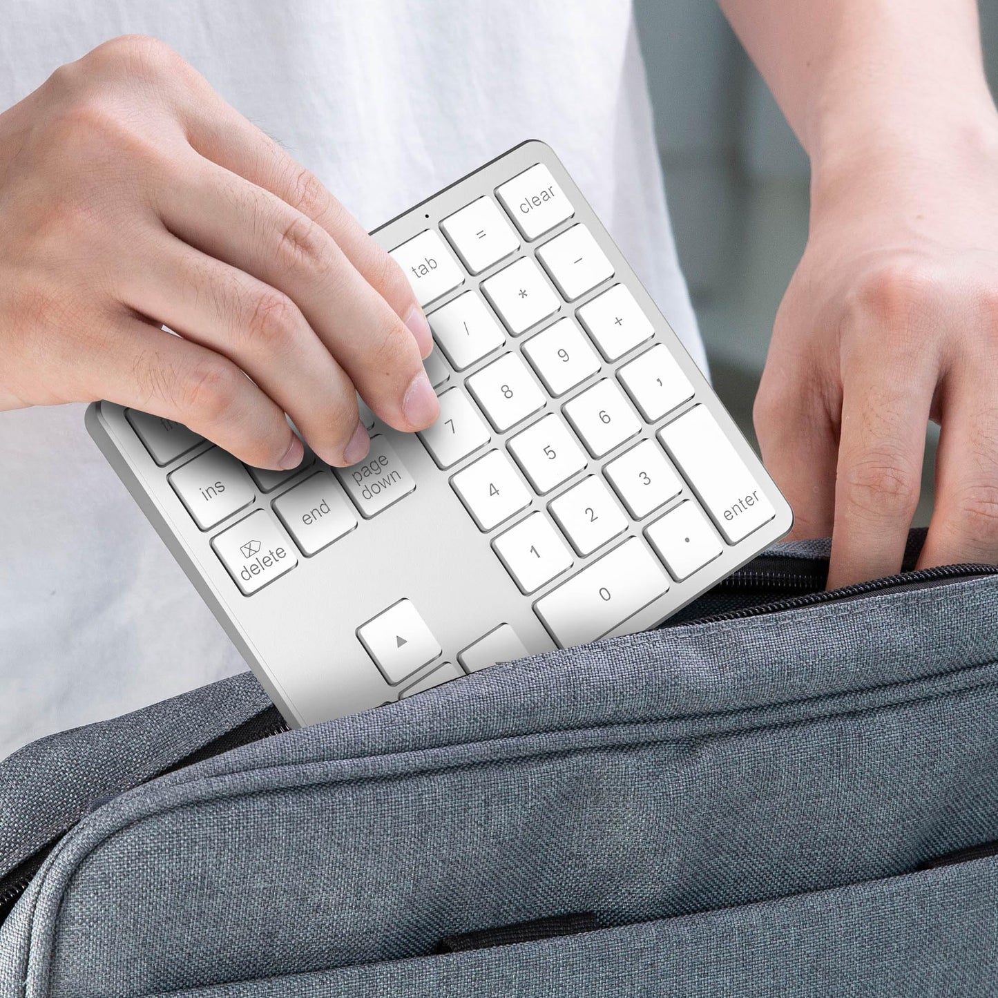 JPHTEK Bluetooth Number Pad, Aluminum Rechargeable Wireless Numeric Keypad Slim 35 Keys External Numpad Keyboard Data Entry for Laptop, MacBook, MacBook Air/Pro, iMac, Windows (White)